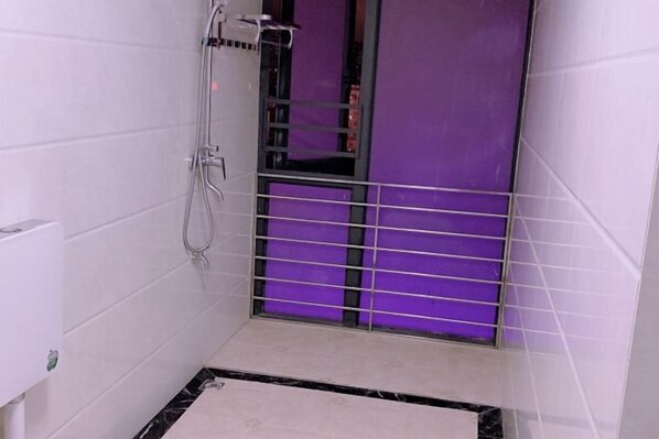 Room - Free Space Youth Hostel (Zhanjiang)
