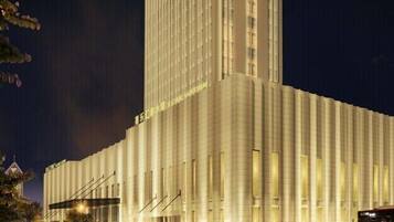 المنشأة من الخارج