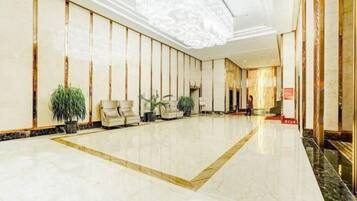 المنشأة من الداخل