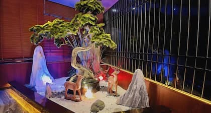 Huayi Business Hotel