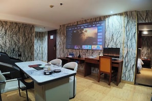 Unclassified image, 3 of 14, button - Huayi Business Hotel (Jieyang)