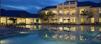 Beautiful new country club home, private pool, spa, transferable golf membership