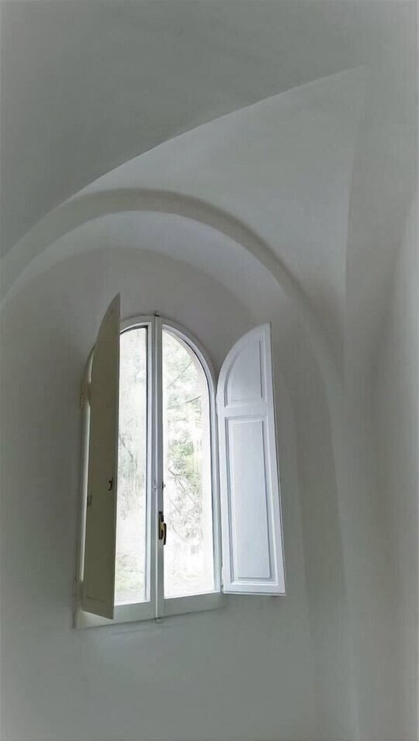 Interior - 2-Bed House in Rome near Coliseum (Roma)