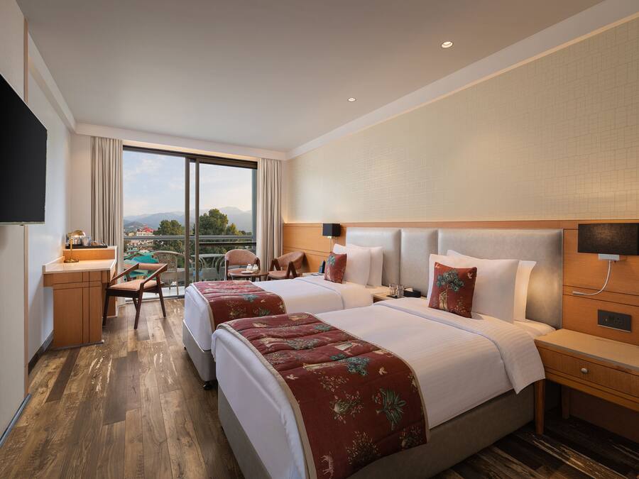 Premium Double or Twin Room | Premium bedding, down comforters, minibar, in-room safe