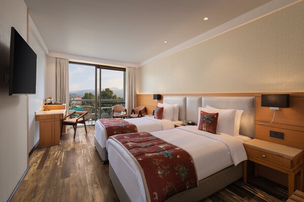 Premium Double or Twin Room | Premium bedding, down comforters, minibar, in-room safe