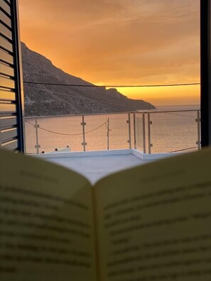 Property grounds - 1 Bed - Sleeps 2 - Balcony - Sea View - Parking (Kalymnos)