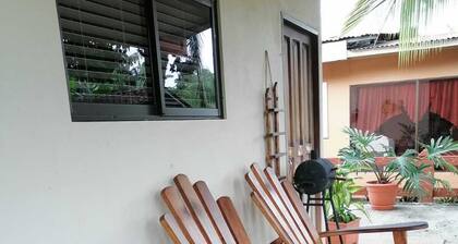 A 10 min del Parque de la Fortuna, Apartamento en Zona Tranquila, Parqueo Gratis