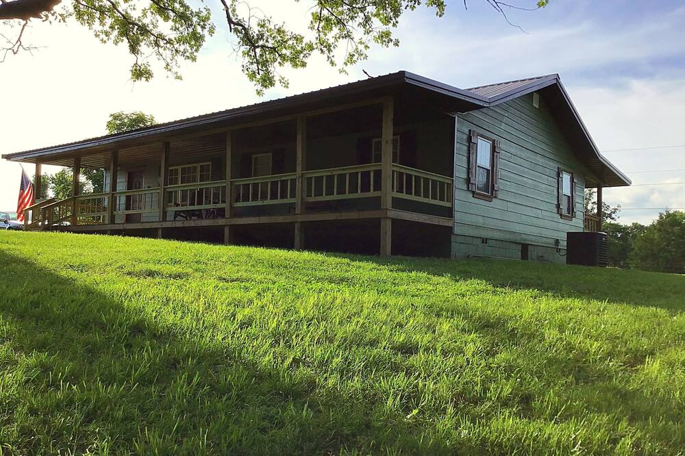 Cabin on the Ridge