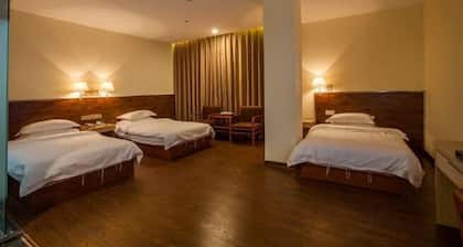 Wuyishan Juzhen Hotel