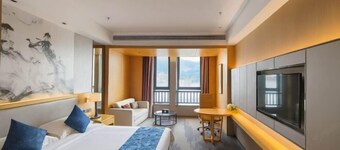 Ling Jiang Hotel