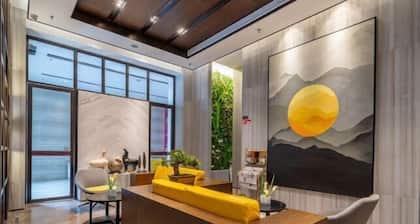 Ling Jiang Hotel