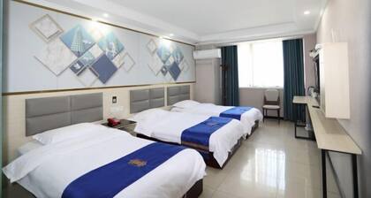 Super 8 Hotel (Hefei Ma'anshan Road Hegongda South Subway Station)