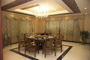 تناول الطعام