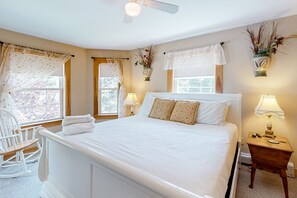 3 bedrooms, iron/ironing board, Internet, bed sheets