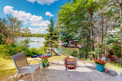 Secluded waterfront home with firepit, gas grill, kayaks, dock, balcony, & patio