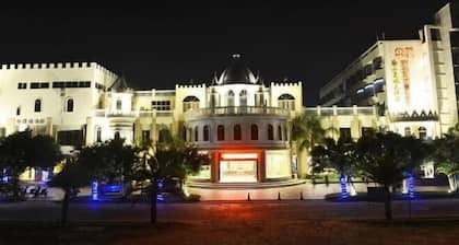 Huaxia Hotel