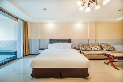 Duyun Jinpeng Hotel (Duyun Dashiban Ancient Street Store)