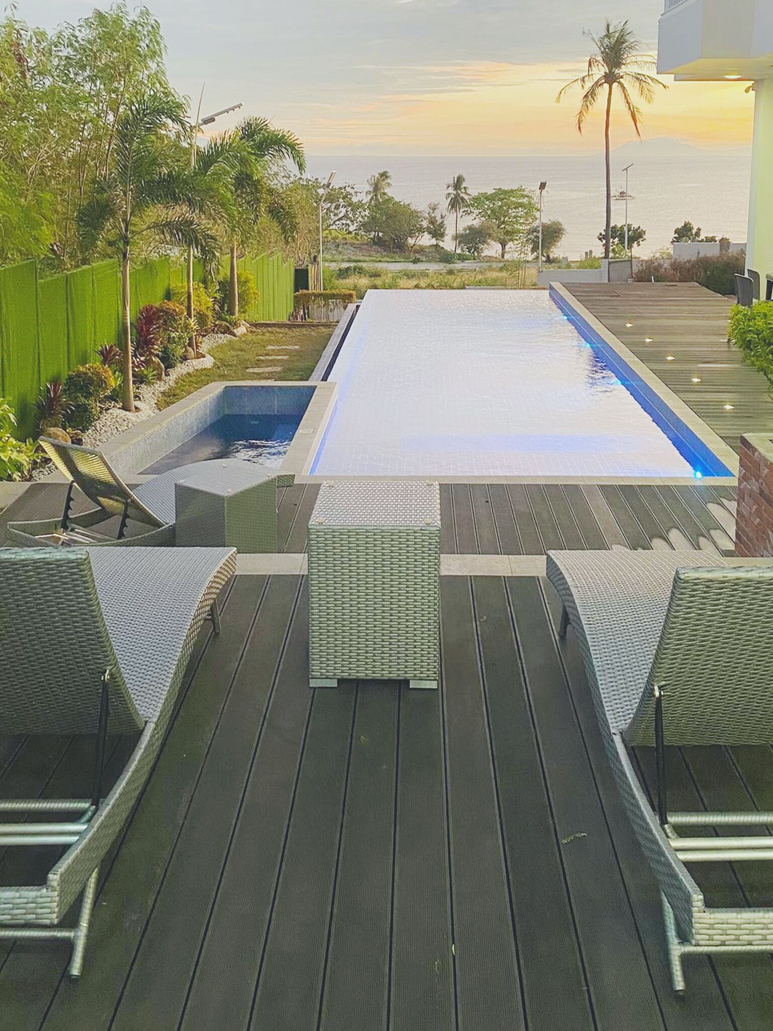 Piscine extérieure, piscine chauffée