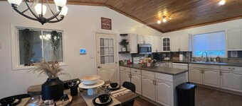 Private Cottage in Huntsville next to Deerhurst Resort