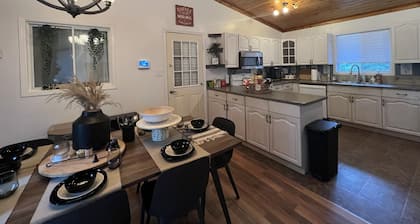 Private Cottage in Huntsville next to Deerhurst Resort