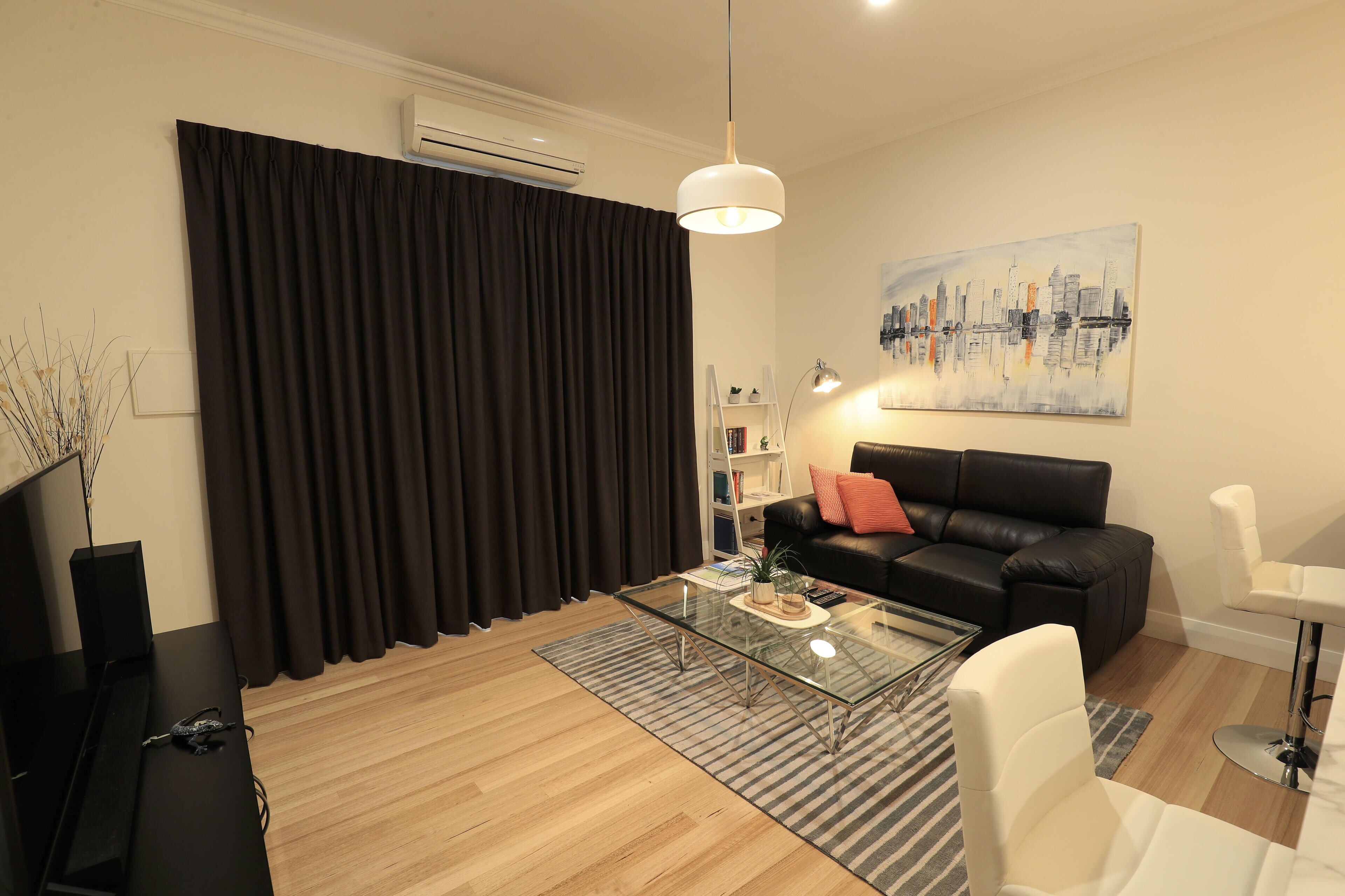 Smart TV, fireplace, DVD player, books