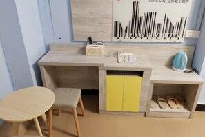 Room - Orange Apartment (Zhongshan)