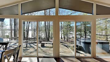 House (3 Bedrooms) | Property amenity