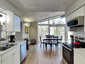 House (3 Bedrooms) | Property amenity