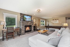House (5 Bedrooms) | Property amenity - Crosswinds by Taylor Made Deep Creek (Oakland)