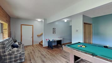Casa (4 Bedrooms) | Servicio de la propiedad