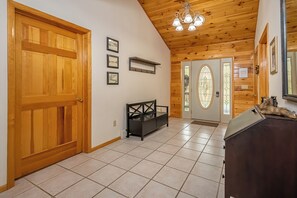 House (4 Bedrooms) | Property amenity - Fairway Breeze by Taylor Made Deep Creek (McHenry)