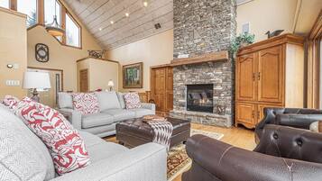 House (4 Bedrooms) | Property amenity