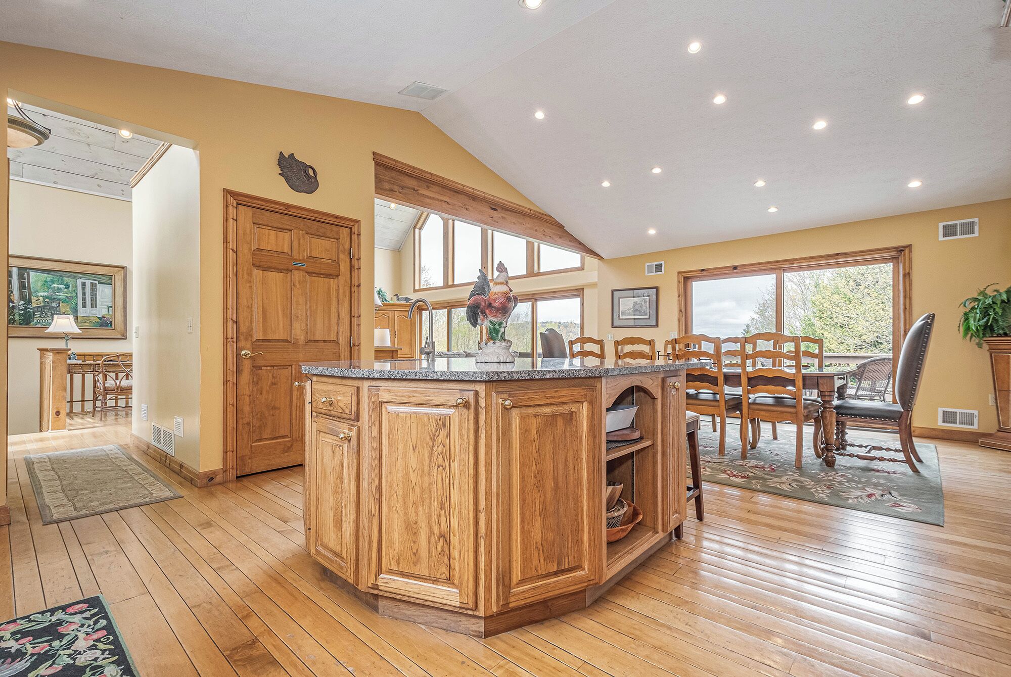 House (4 Bedrooms) | Property amenity