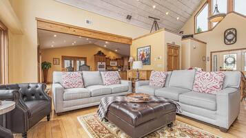 House (4 Bedrooms) | Property amenity