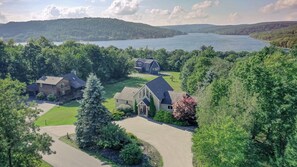 House (4 Bedrooms) | Property amenity - Wolfpack Retreat by Taylor Made Deep Creek (Swanton)