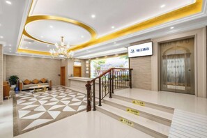 Ảnh chưa phân loại, 5 trong số 18 ảnh, nút