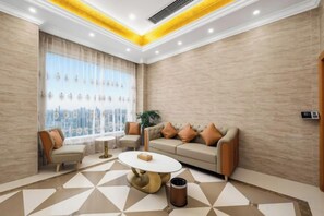 Ảnh chưa phân loại, 3 trong số 18 ảnh, nút