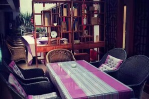 تناول الطعام