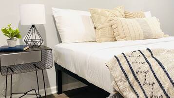 1 bedroom, iron/ironing board, free WiFi, bed sheets