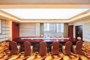 Unclassified image, 5 of 105, button - Zhongxin Convention Center (Jinggangshan City)