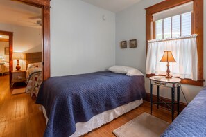 4 quartos, ferros/tábuas de passar roupa, Wi-Fi