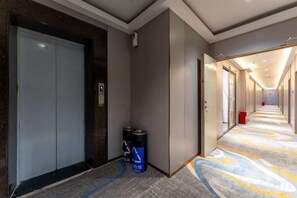Unclassified image, 4 of 46, button - Yali Siji Business Hostel (Shenzhen)