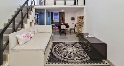 Houyuan Theme Hotel (Dalian Technical College)