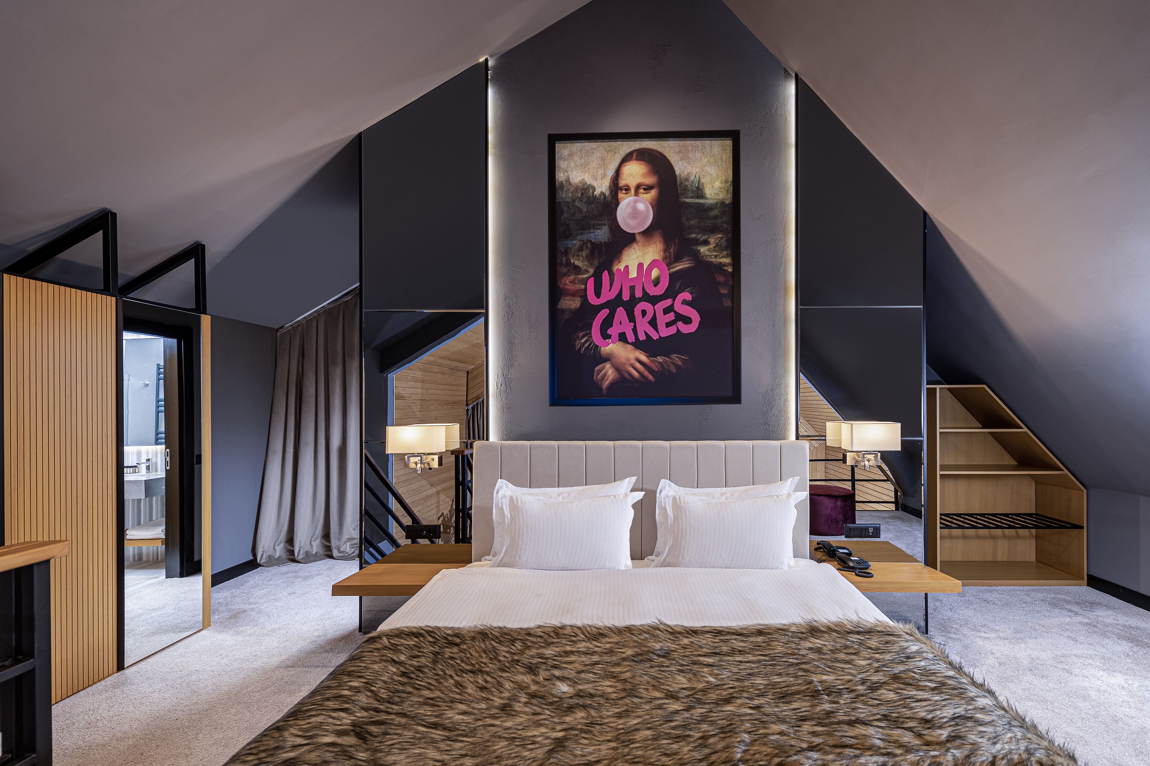 Executive Chalet | Minibar, individually decorated, desk, laptop workspace