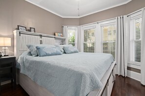 4 chambres, accès au Wi-Fi (inclus), literie fournie