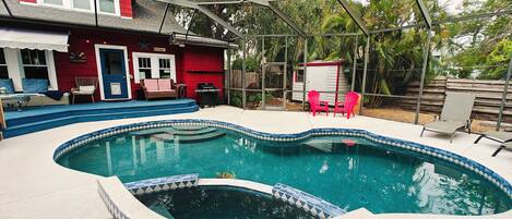 Et oppvarmet basseng