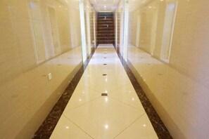 صورة غير مصنفة، 5 من 17، زرّ