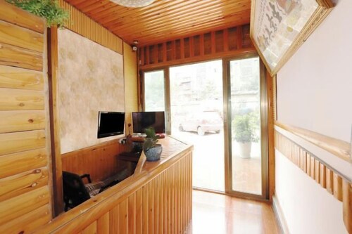 Hangcheng Business Hotel