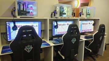 Trung tâm hành chính, văn phòng