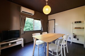 디지털 채널 시청이 가능한 21인치 LED TV, TV